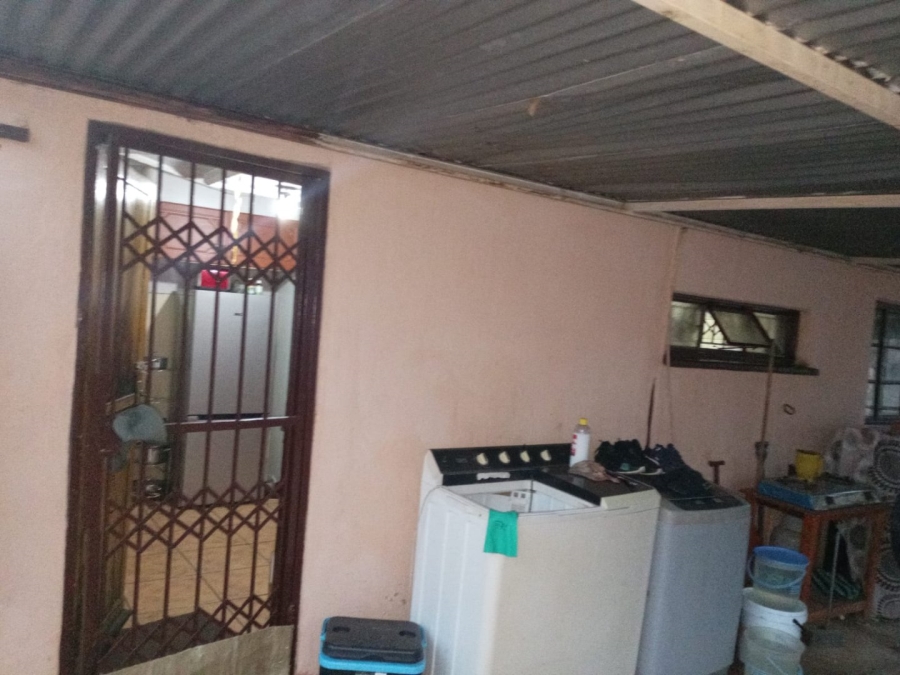 2 Bedroom Property for Sale in Mothutlung-A North West